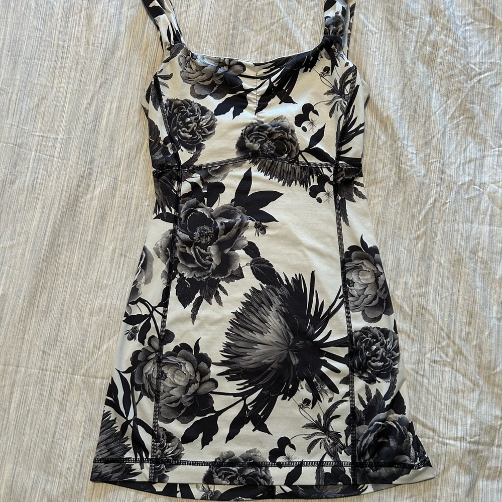 lululemon athletica Black and White Floral Tank